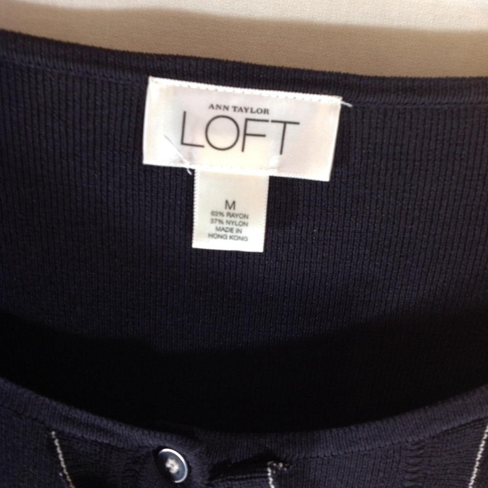 Ann Taylor Loft Ruffle Sweater Size M - Picture 4 of 6